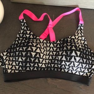 NWOT sports bra